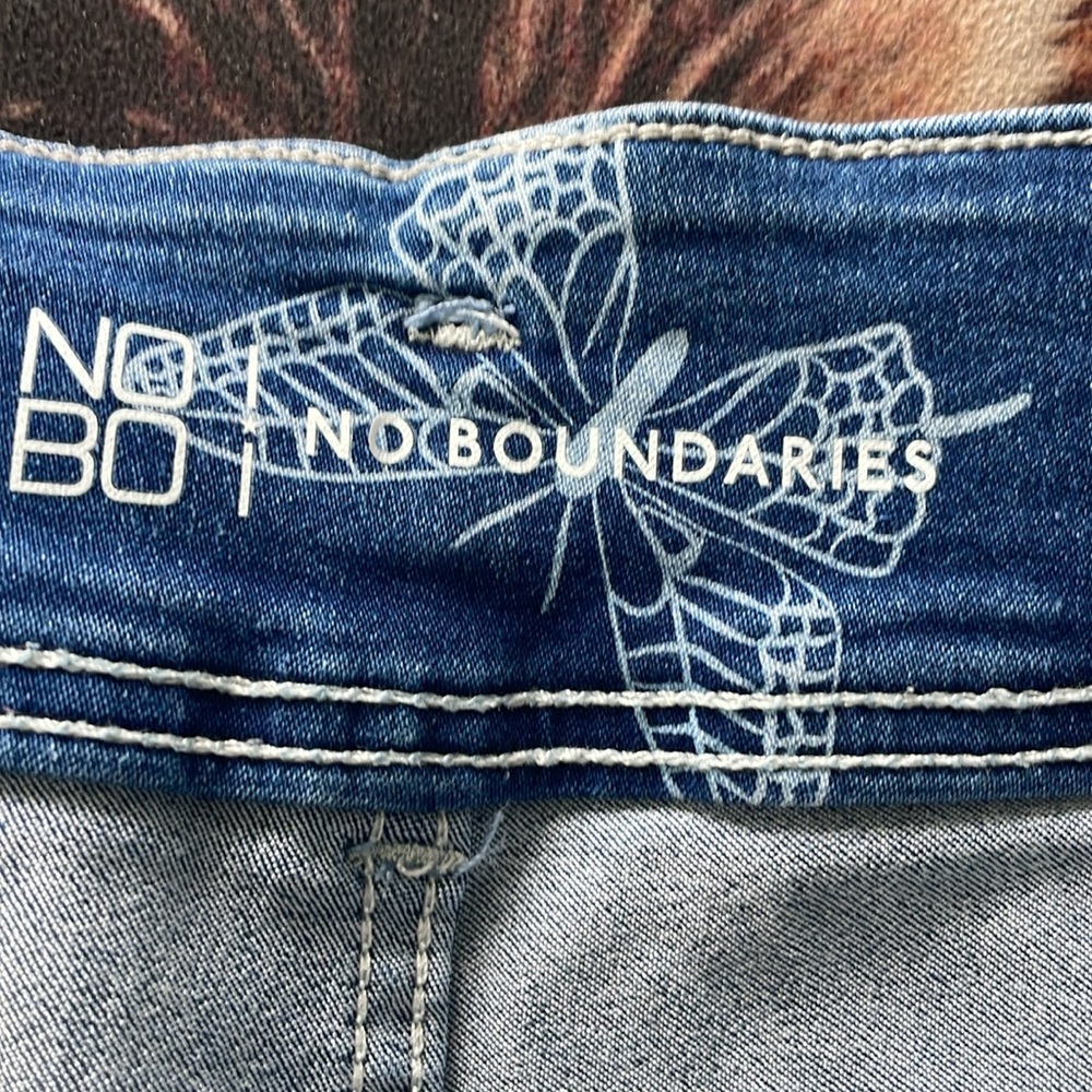 Jean shorts - Picture 3 of 4